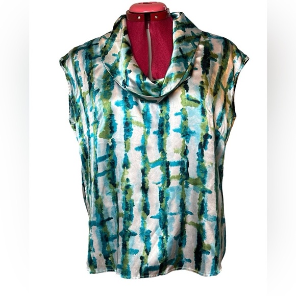 Jones wear stretch satin sleeveless cowl neckline pullover blouse. - Picture 2 of 7